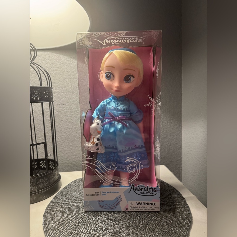 Disney Elsa Frozen Animator Doll